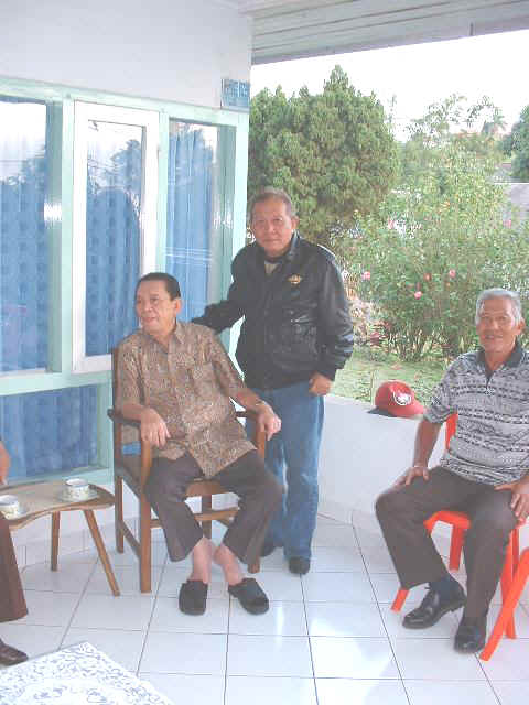 Ventje_Sumual_dan_Sammy_Supit.jpg
